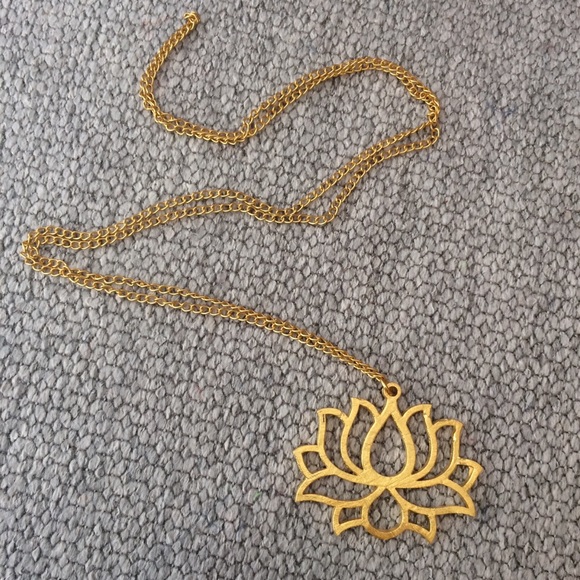 18k Gold Plated Lotus Necklace - Picture 2 of 4